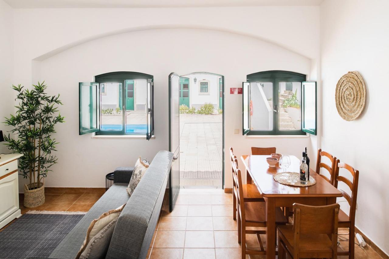 Holiday home Cerca Velha - *